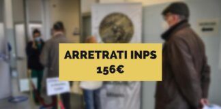 Anziani in fila