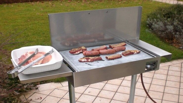 Barbecue a gas