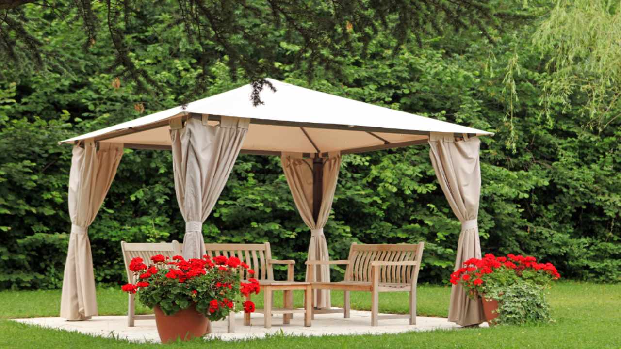 Gazebo in giardino