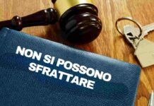 chiavi di casa e legge