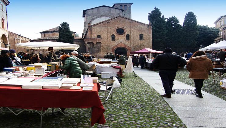 market stalls