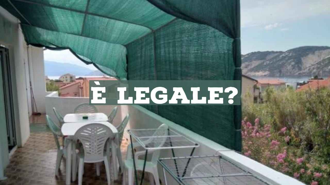 È lecito mettere un telo ombreggiante o foglie finte per privacy sul balcone  di casa?