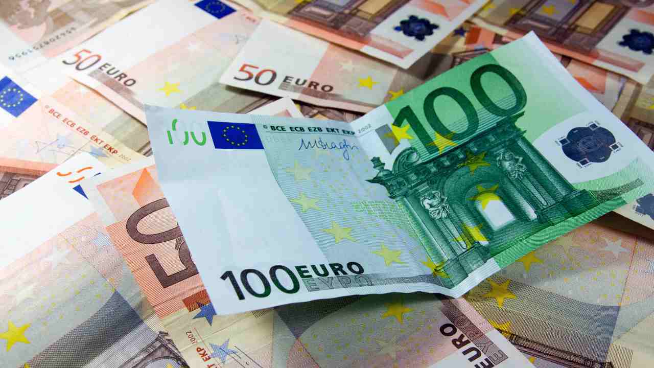 Banconote da 50 e da 100 euro