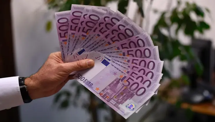 Sedlar i valörer på 500 euro