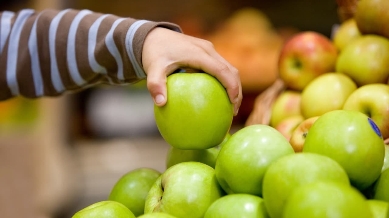 ¿Es posible consumir el producto antes de llegar a caja?  la ley responde