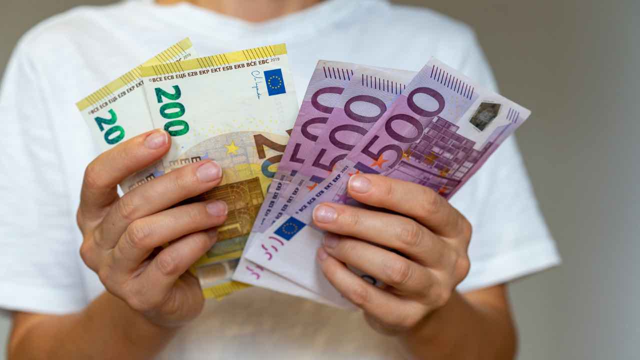 contare banconote euro