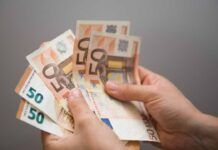contare le banconote