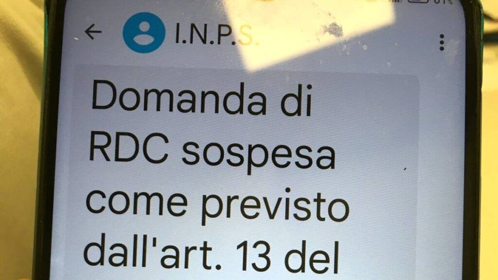 truffa con sms reddito di cittadinanza