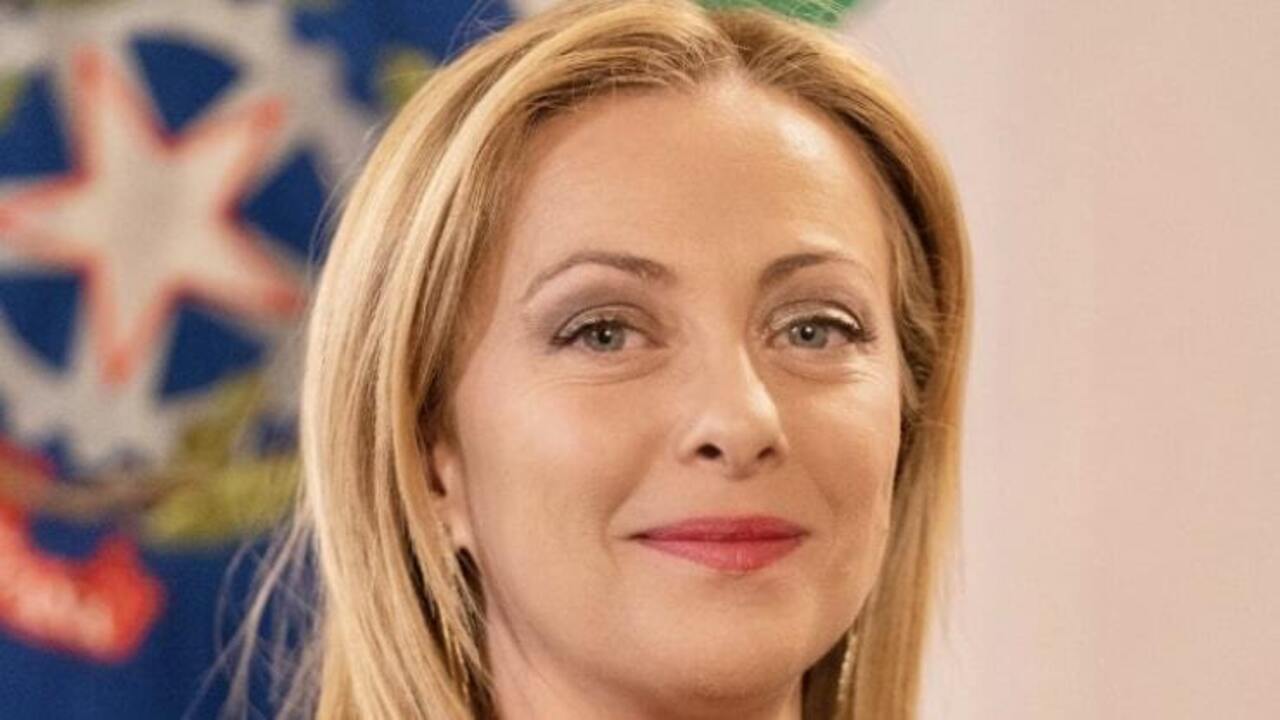 Giorgia Meloni e gli abiti firma