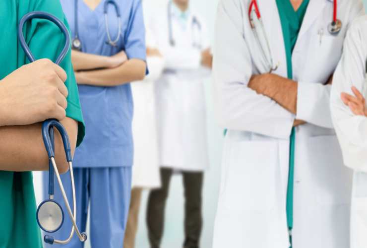 Medici e infermieri Medici e infermieri