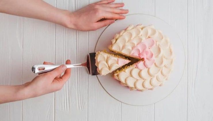 Sovrapprezzo al ristorante per il taglio della torta