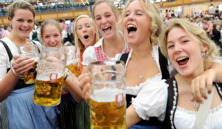 Le cameriere dell'Oktoberfest