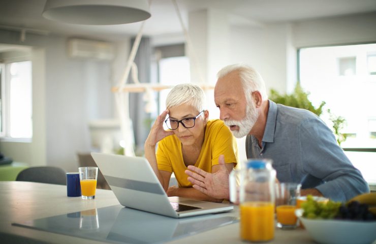 Brutta sorpresa dall’INPS: sta richiedendo soldi indietro a questi pensionati